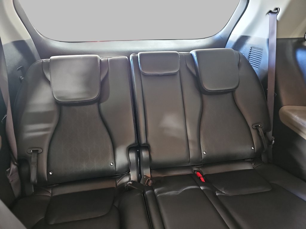 Used 2025 Kia Carnival FWD image 15