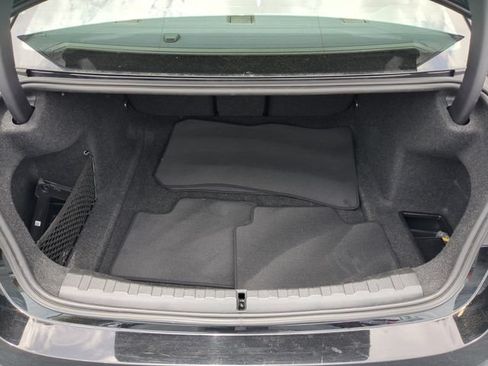 Used 2025 BMW 330i Sedan RWD image 12