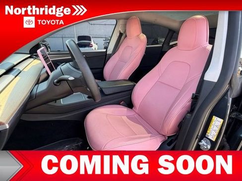 Used 2024 Tesla Model Y Long Range AWD/4WD image 6