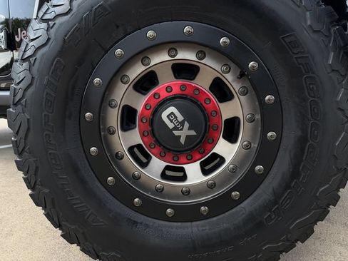 Used 2018 Jeep Wrangler Unlimited Rubicon AWD/4WD image 9