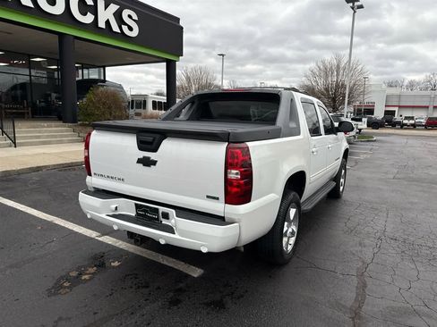 Used 2011 Chevrolet Avalanche LT w/ Luxury Package image 8