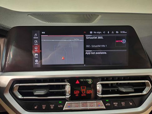 Used 2021 BMW 430i Coupe w/ M Sport Package RWD image 31