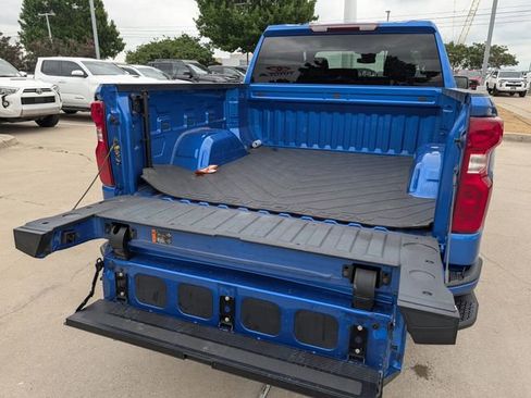 Used 2024 Chevrolet Silverado 1500 Custom w/ Turbomax Blackout Package RWD image 26