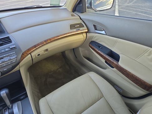 Used 2010 Honda Accord EX-L image 12