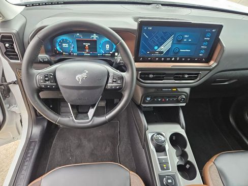 Used 2025 Ford Bronco Sport Outer Banks w/ Outer Banks Tech Package+ AWD/4WD image 17