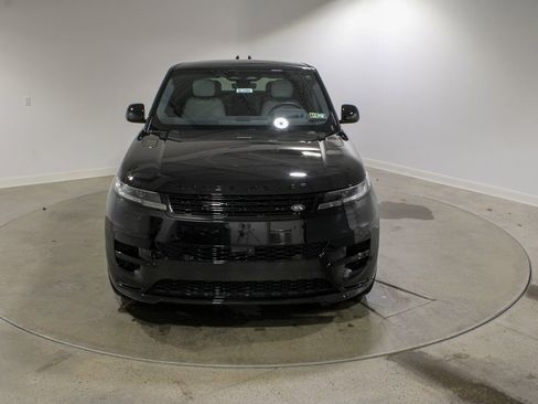 New 2025 Land Rover Range Rover Sport Dynamic SE image 8