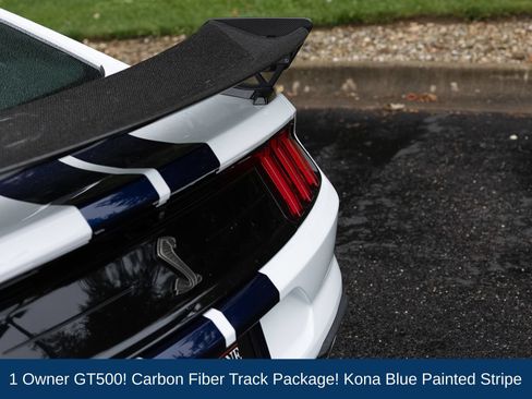Used 2021 Ford Mustang Shelby GT500 w/ Carbon Fiber Track Pack RWD image 11