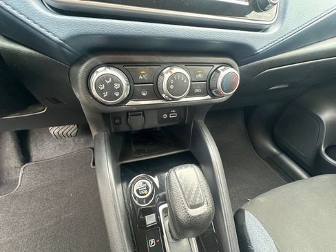 Used 2025 Nissan Versa SV w/ Trunk Package FWD image 18