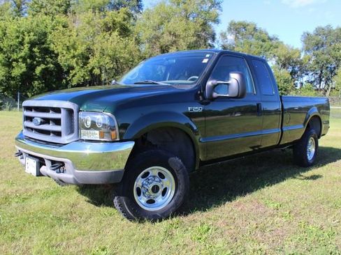 Used 2000 Ford F250 Lariat image 2