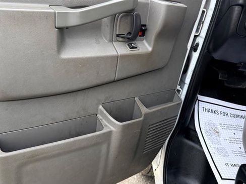 Used 2019 Chevrolet Express 3500 LS RWD image 20