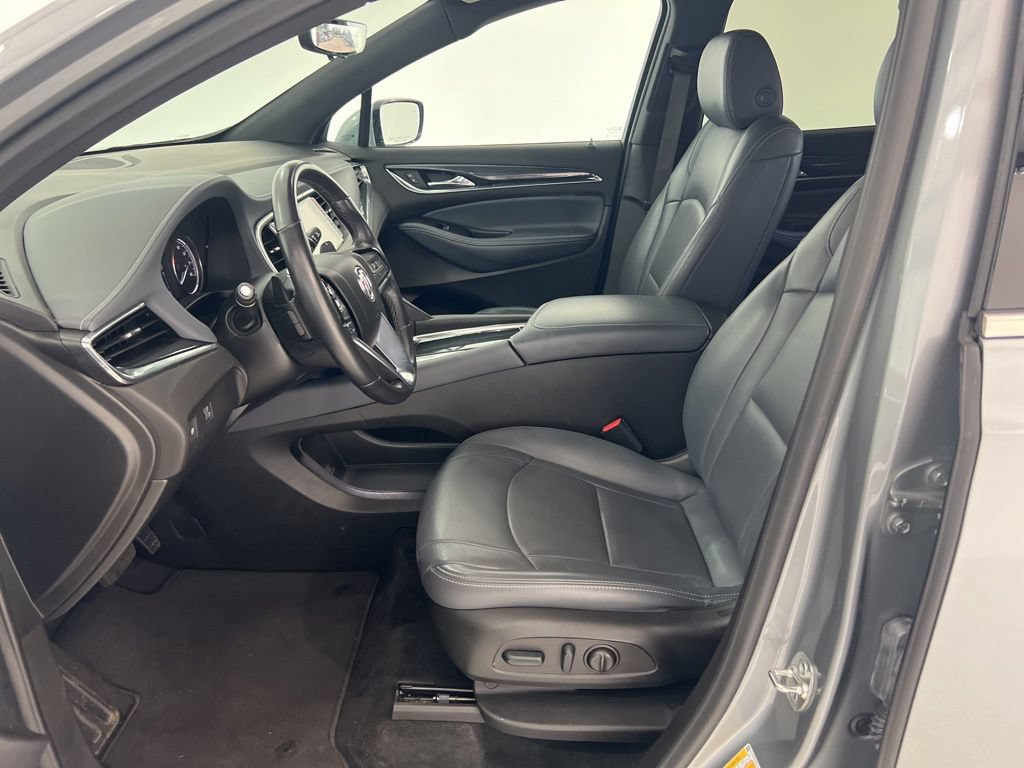 Used 2024 Buick Enclave Essence w/ Technology Package FWD image 18