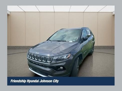 Used 2024 Jeep Compass Limited AWD/4WD image 1