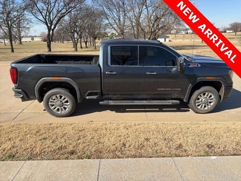 Used 2020 GMC Sierra 2500 Denali w/ Denali Ultimate Package image 2
