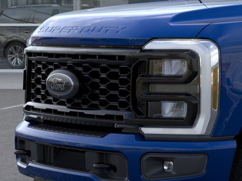 New 2026 Ford F250 Lariat w/ Black Appearance Package AWD/4WD image 18