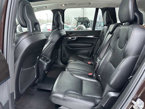 Used 2018 Volvo XC90 T6 Momentum image 18
