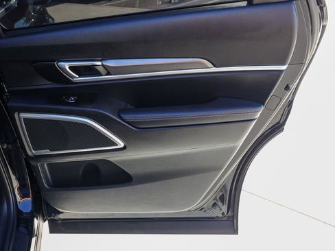 Used 2022 Kia Telluride S image 19