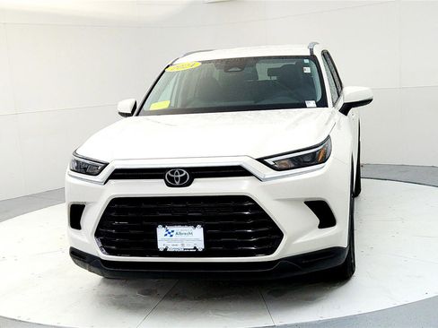 Certified 2024 Toyota Grand Highlander XLE image 8