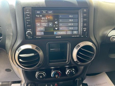 Used 2015 Jeep Wrangler Sport AWD/4WD image 28