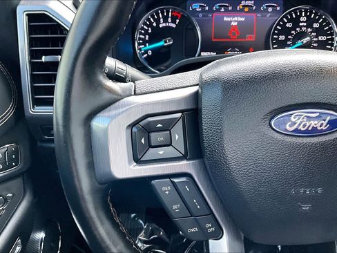 Used 2020 Ford Expedition Platinum image 22