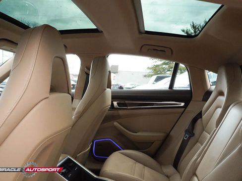 Used 2017 Porsche Panamera 4S image 24