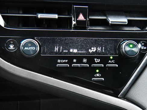 Used 2023 Toyota Camry SE image 22