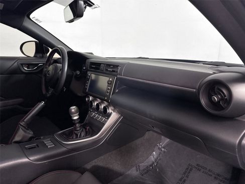 Used 2022 Subaru BRZ Premium image 36