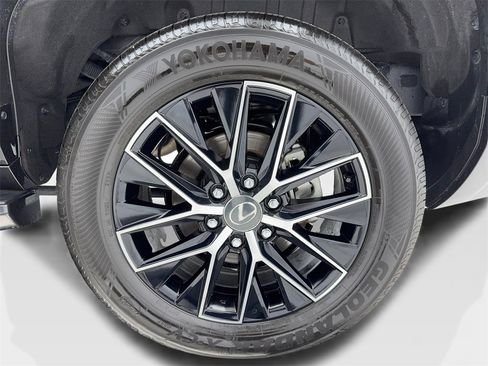 Used 2024 Lexus GX 550 image 56