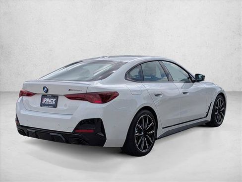 Used 2025 BMW M440i RWD image 5