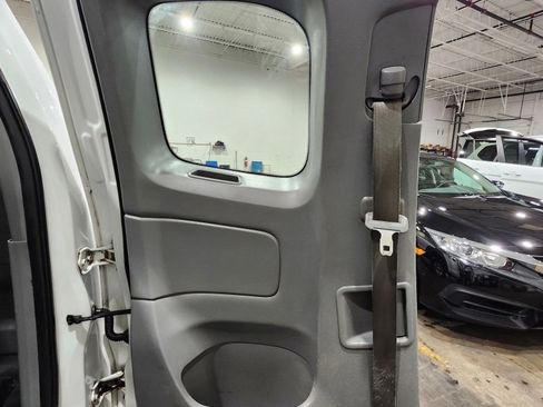 Used 2015 Toyota Tacoma 4x4 Access Cab image 32