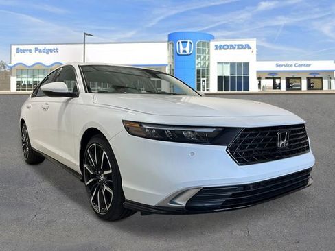 New 2026 Honda Accord Touring image 8