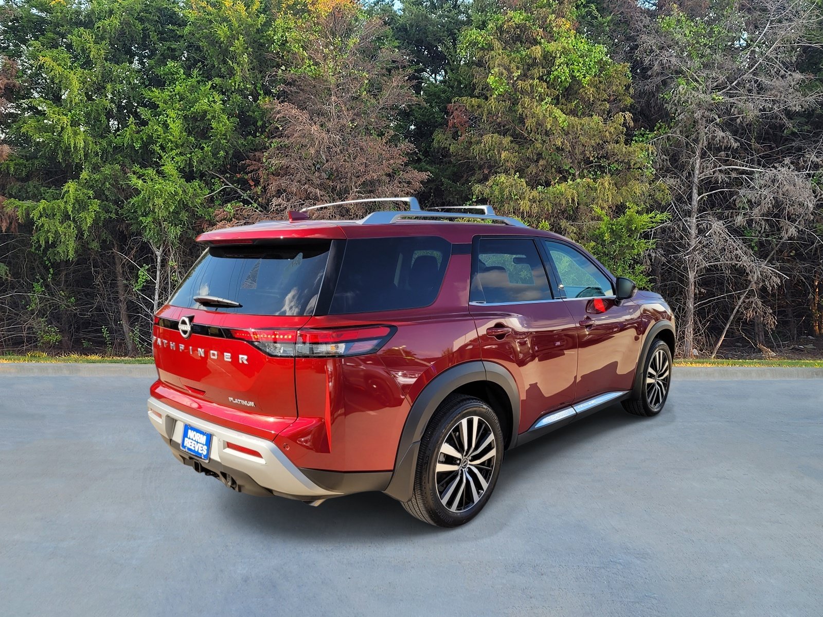 Used 2025 Nissan Pathfinder Platinum w/ Cargo Package FWD image 17