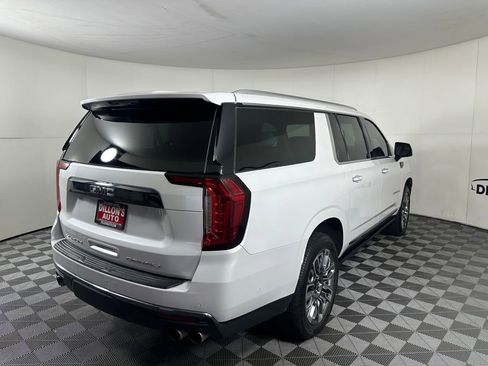 Used 2023 GMC Yukon XL Denali Ultimate image 9
