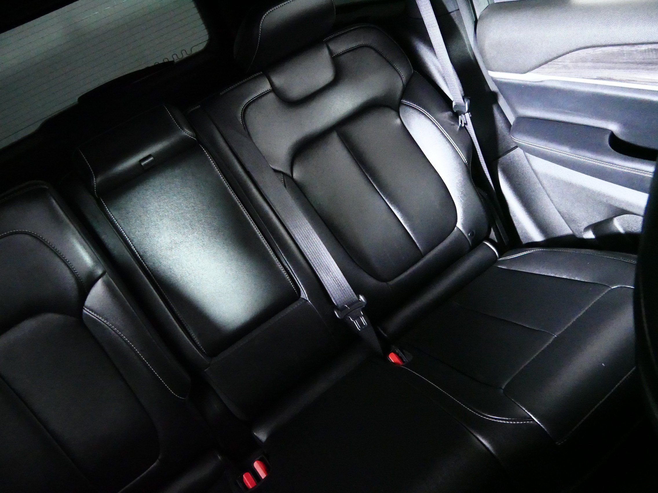 Used 2024 Jeep Grand Cherokee Limited RWD image 14