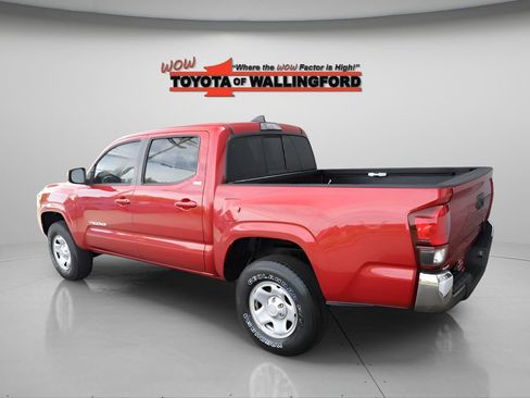 Used 2018 Toyota Tacoma SR5 RWD image 6