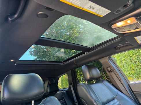 Used 2018 Jeep Grand Cherokee Limited image 30