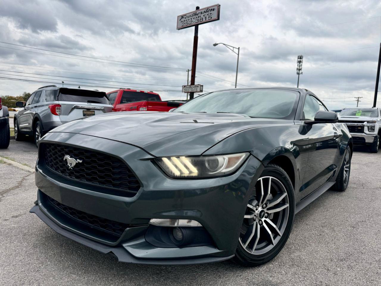 Used 2015 Ford Mustang Premium RWD image 4
