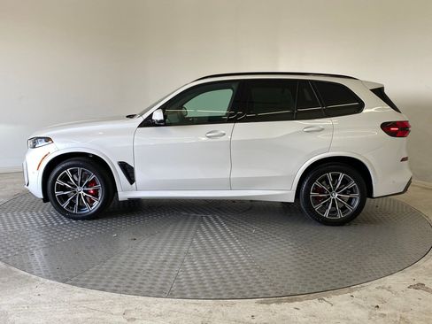 New 2026 BMW X5 xDrive40i w/ M Sport Package AWD/4WD image 2