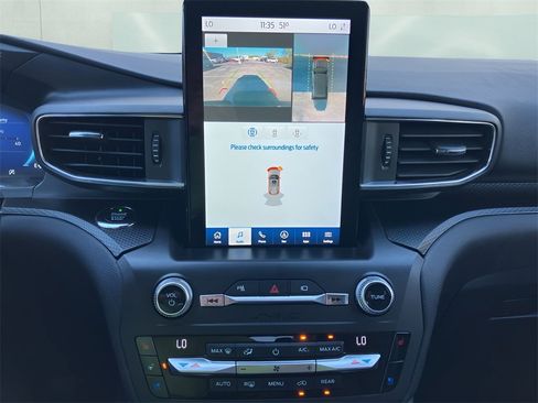 Used 2020 Ford Explorer ST w/ ST High-Performance Pack image 24