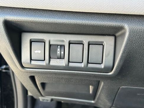 Used 2025 Subaru Legacy Premium AWD/4WD image 20