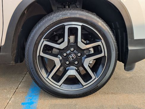 Certified 2023 Honda Passport Elite image 33