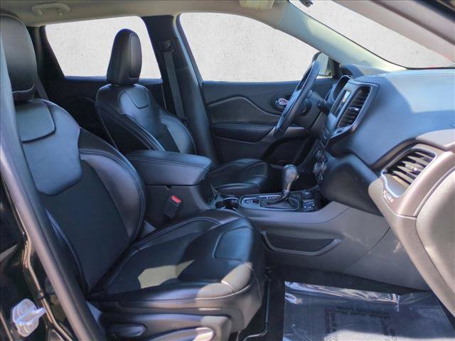 Used 2019 Jeep Cherokee Latitude Plus AWD/4WD image 20