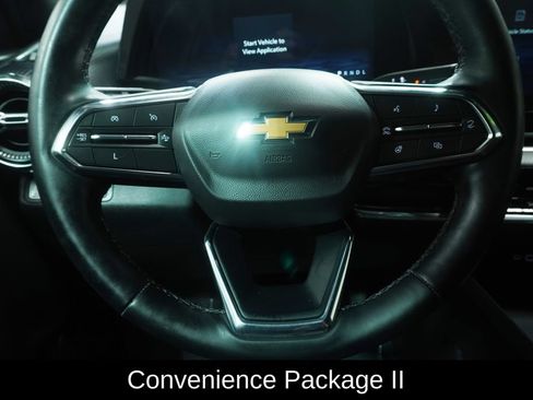 Used 2025 Chevrolet Equinox LT w/ Convenience Package II FWD image 4