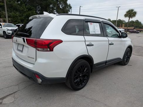 Used 2018 Mitsubishi Outlander LE AWD/4WD image 4