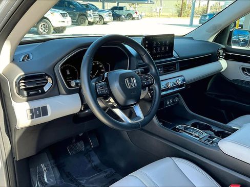 Certified 2023 Honda Pilot EX-L image 18