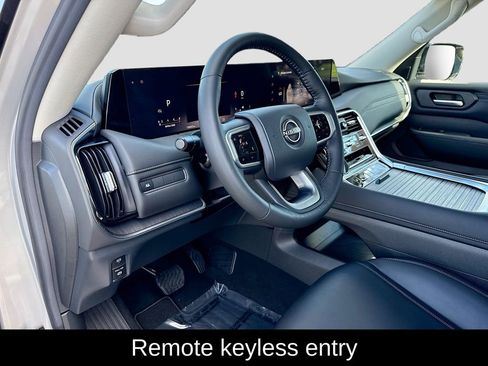 Certified 2025 Nissan Armada SV AWD/4WD image 9