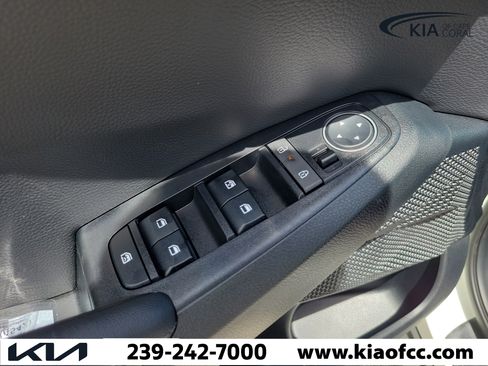 New 2026 Kia Seltos S FWD image 20