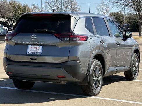 Used 2023 Nissan Rogue S image 4
