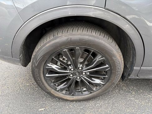 Used 2024 Ford Escape ST-Line Elite w/ Premium Technology Package image 8