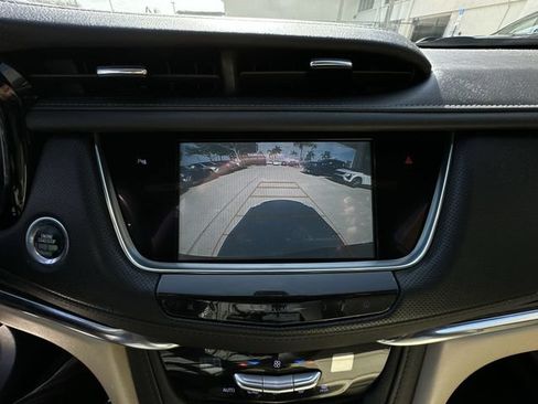Certified 2019 Cadillac XT5 FWD image 25