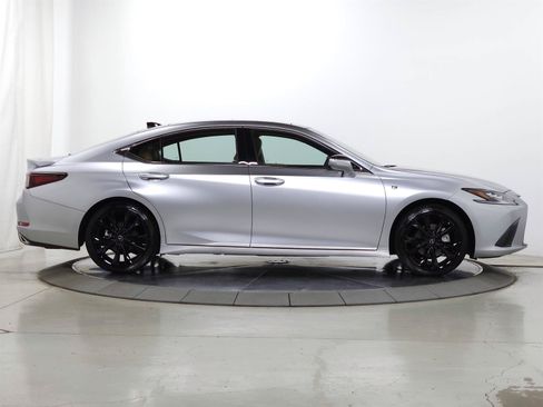 Used 2025 Lexus ES 350 w/ Accessory Package (Z2) FWD image 11